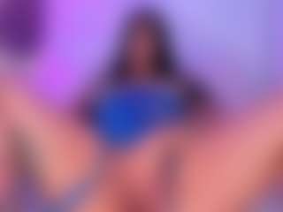 Live cam show with Alondra darling - Thick on Gym Cam Girls