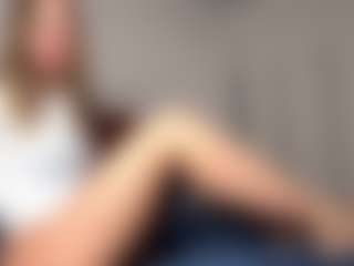 Live cam show with Melissa - Natural on Camsoda