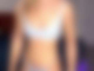 Live cam show with Melissa - White Blonde Hair on Livezox | france
