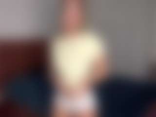 Live cam show with Melissa - Handjob on madthumbs