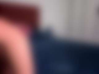 Live cam show with Melissa - Handjob on Camsoda