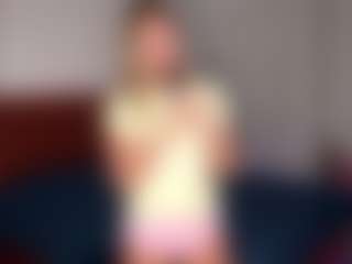 Live cam show with Melissa - Blonde Hair Small Tits on Camsoda