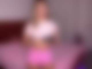 Live cam show with Melissa - Small Tits on Camsoda