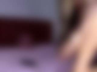 Live cam show with Melissa - Teen (18+) on Camsoda