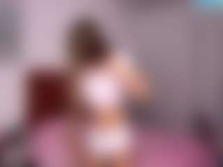Spettacolo in cam dal vivo con Melissa - Brown Eyes Blonde Hair su Camsoda