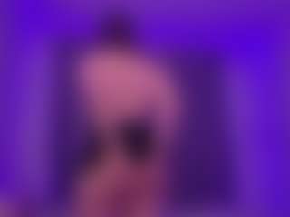 Show live cam dengan ChristiniaReburn - Blue Eyes di Camsoda