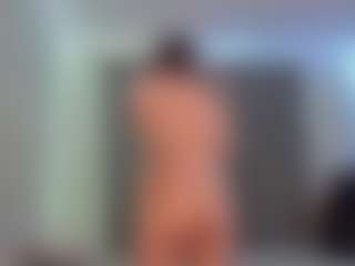 Live cam show with ChristiniaReburn - Facial on Camming Site