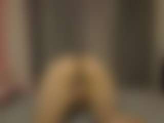Live cam show with ChristiniaReburn - Facial on slutload