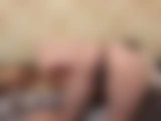 Live cam show with ChristiniaReburn - Hairy Pussy on xDating