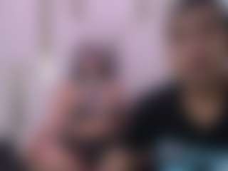 Live cam show with DulceAndDrake - Spank on thefappeningchat.com