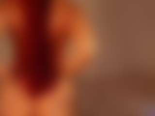 Live cam show with Emma-Hope - Tease Red Hair on TottyGirls