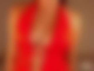Live cam show with Emma-Hope - New Brown Eyes on Milf Play