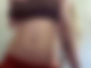 Live cam show with EustoliaWallett - Petite MILF on Uber Horny