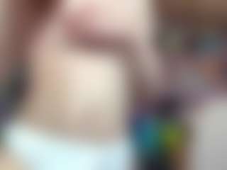 Live cam show with EustoliaWallett - Amateur MILF on Camsoda