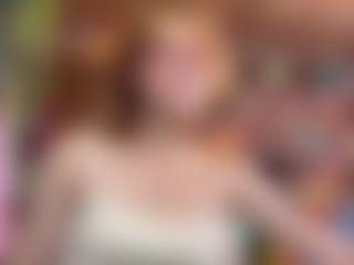Live cam show with EustoliaWallett - Fingering MILF on Livezox