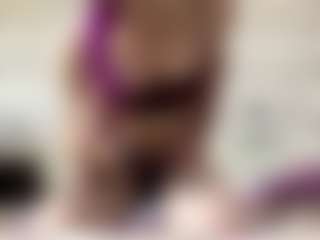 EustoliaWallett MILF webcam performer live streaming