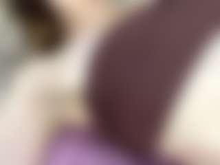 Live cam show with EustoliaWallett - Blonde Hair on Camsoda
