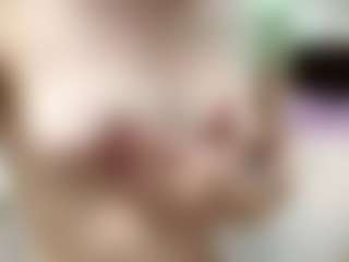 Live cam show with EustoliaWallett - Blonde Hair on Camsoda
