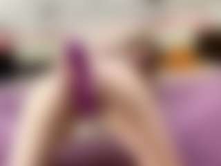 Live cam show with EustoliaWallett - Gamer MILF on TeamSkeetLive