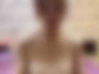 Live cam show with EustoliaWallett - Lesbian on WildCum