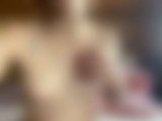 Live cam show with EustoliaWallett - Body Massage on sexylive.show