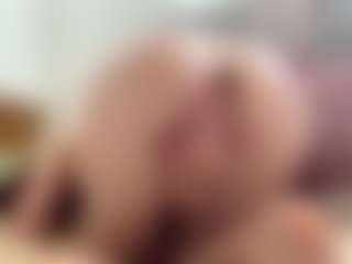 Live cam show with EustoliaWallett - Average on slutload