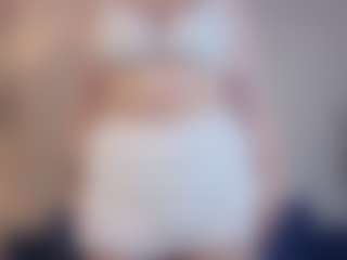 Live cam show with GiannaHumphreys - Ass Clapping on StripNow