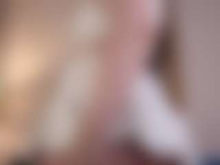 Live cam show with GiannaHumphreys - New Teen (18+) on Camsoda