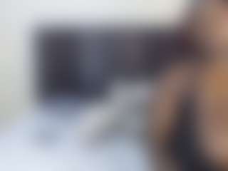 Live cam show with Kittythang - Game on Chatstar