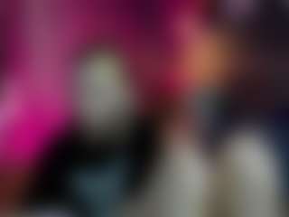 Live cam show with Les-Moonie - Striptease on CSO-WL