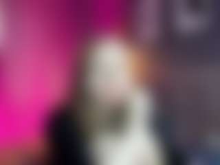 Live cam show with Les-Moonie - Normal on livesuperchat.net