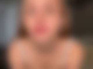 Live cam show with LorenGliues - New Squirt on SquirtSoMuch