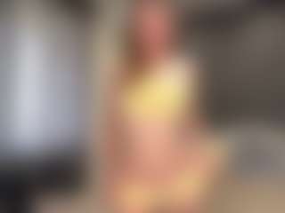 LorenGliues's Live Sex Cam Show
