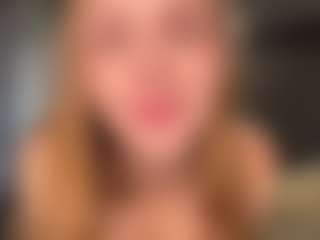 LorenGliues's Live Sex Cam Show