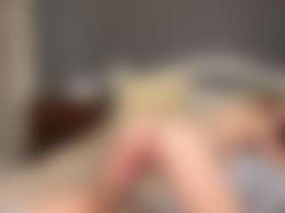 LorenGliues's Live Sex Cam Show
