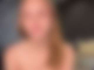 LorenGliues's Live Sex Cam Show