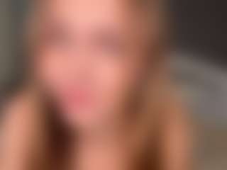 Live cam show with LorenGliues - Twerk on CamwithHer