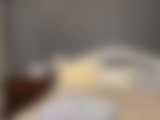 LorenGliues's Live Sex Cam Show