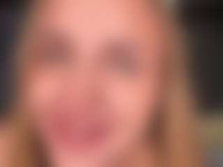 Live cam show with LorenGliues - Oil on slutload