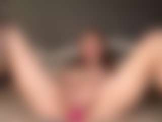 Live cam show with LorenGliues - Solo on Camsoda