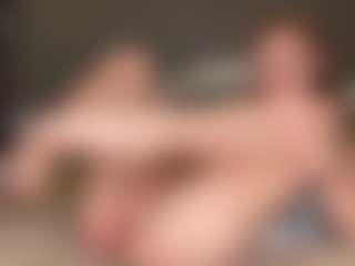 LorenGliues's Live Sex Cam Show