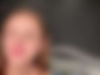 LorenGliues's Live Sex Cam Show
