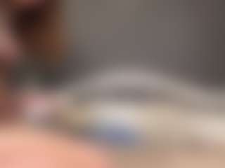Live cam show with LorenGliues - Blonde Hair Teen (18+) on Ass Tok