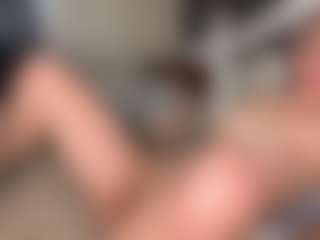 Live cam show with LorenGliues - Striptease Teen (18+) on Ass Tok