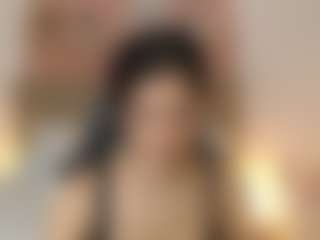 lucia-henao's Live Sex Cam Show