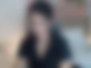 lucia-henao's Live Sex Cam Show