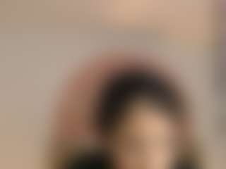 lucia-henao's Live Sex Cam Show