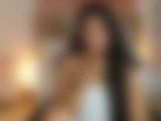 lucia-henao's Live Sex Cam Show