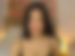 lucia-henao's Live Sex Cam Show