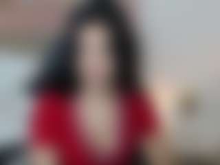 lucia-henao's Live Sex Cam Show